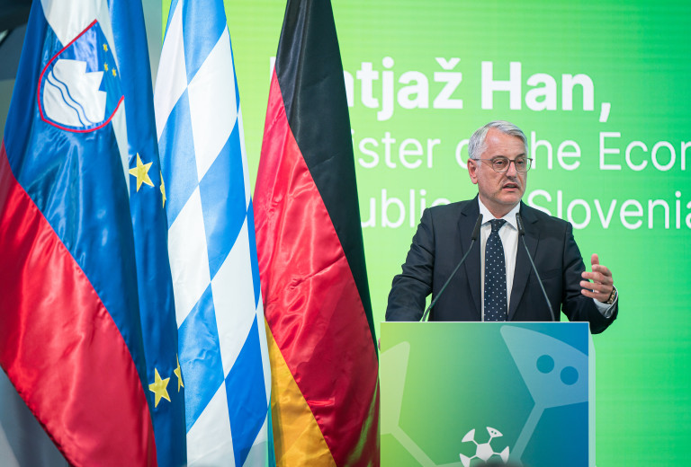 Minister Han ob obisku na Bavarskem: Potenciala za sodelovanje je ogromno