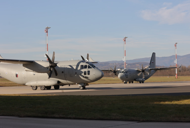 Slovenska vojska dobila drugo letalo C-27J Spartan