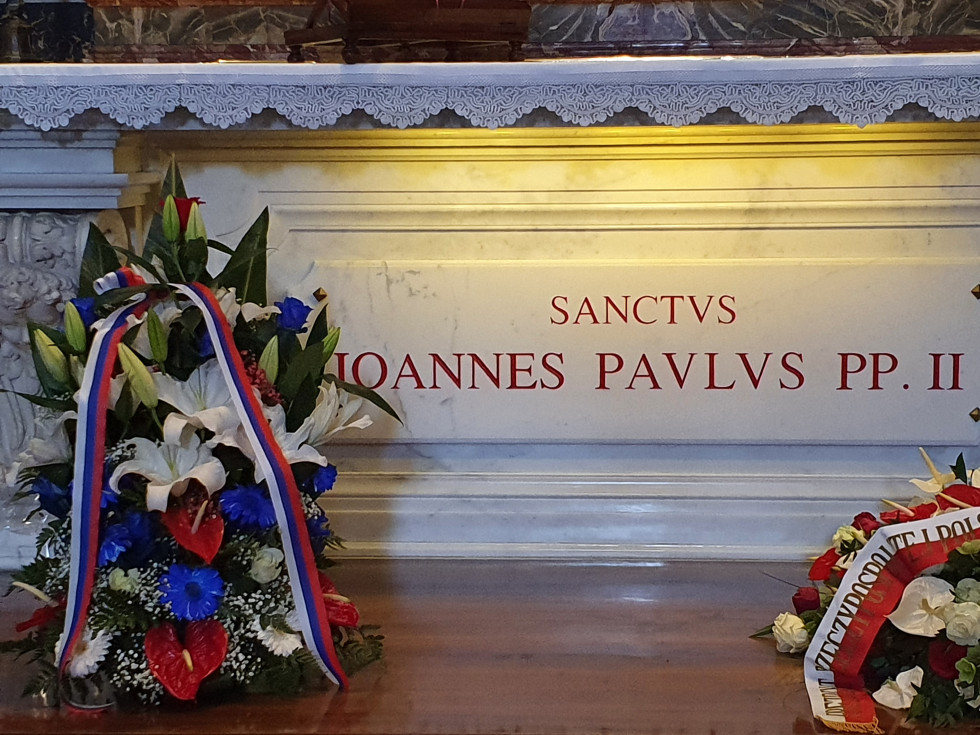Flowers laid on Pope John Paul II’s tomb