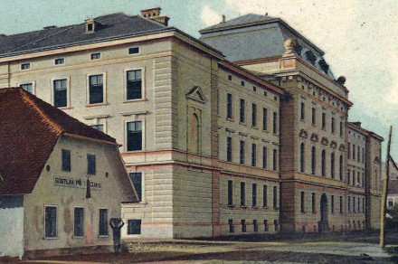 Renovation of the Former Barracks on Roška or Poljanska Street for the Needs of the Archives of the Republic of Slovenia