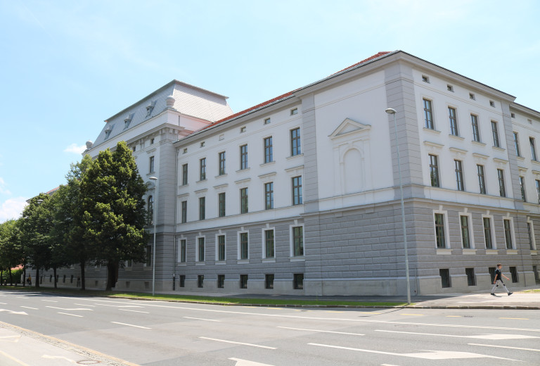 Closure of the archives and the archival reading room