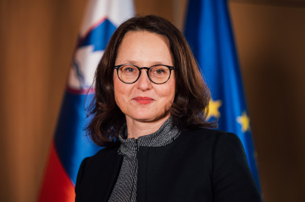 mag. Tina Vodnik