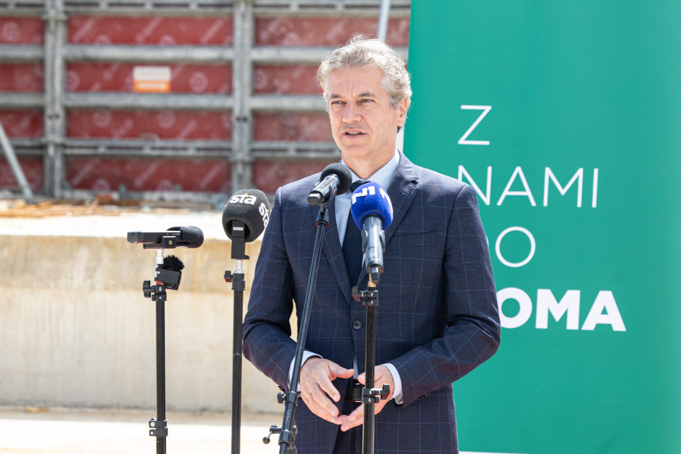 Prime Minister Dr Robert Golob today visited the construction of 87 new non-profit housing units in Ljubljana