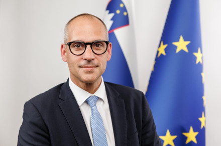 Dr Tadej Ostrc