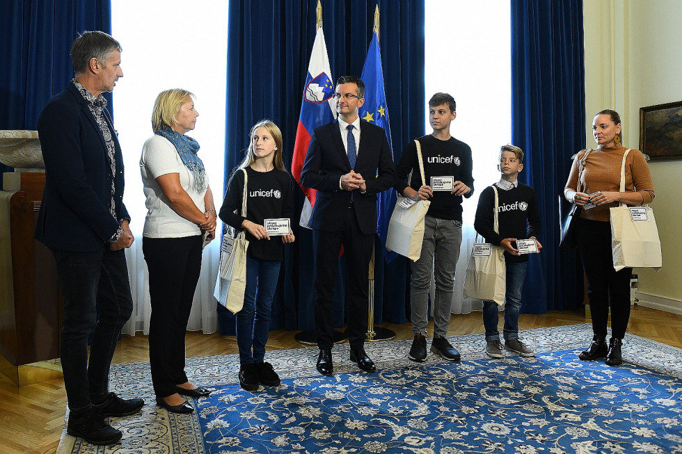 Prime Minister Marjan Šarec met with UNICEF youth ambassadors