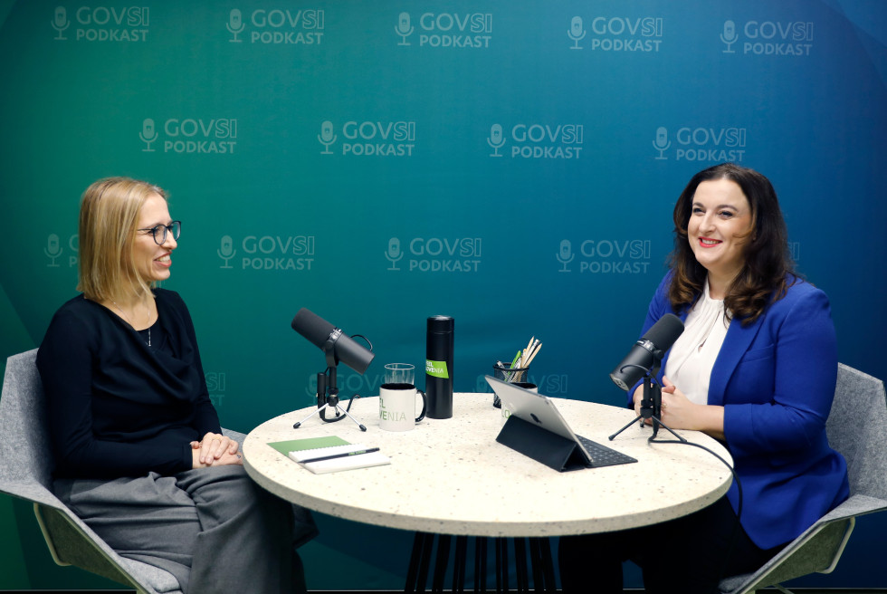 Valentina Prevolnik Rupel and Petra Bezjak Cirman sitting at a table with microphones